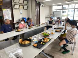 コアラ食堂