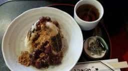 伏見稲荷 参道茶屋