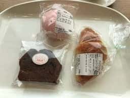 ベーカリー&カフェほっとれ〜る