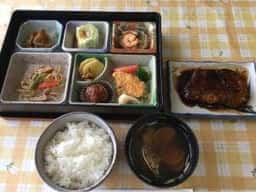 あかさか