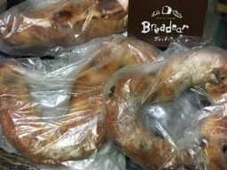 Breadear