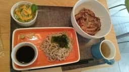 雑貨&カフェ kinoca