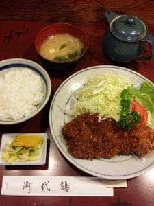 御代鶴