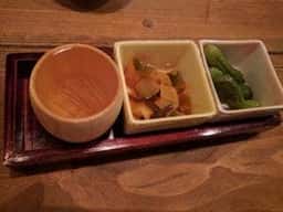 地鶏炉端焼と旨い酒 あしどり博多
