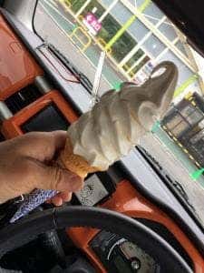 産直とエンタメのふれあい広場 楽々市 宇都宮駅東店