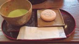 伏見稲荷 参道茶屋