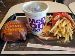 マクドナルド 所沢山口店