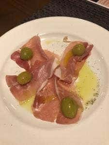 塊肉ステーキ&ワイン Gravy’s Factory