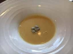 ワインのある食卓