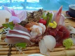 いけす活魚料理 源