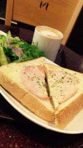 NEW YORKER'S Cafe 調布北口店