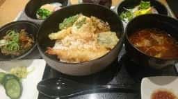 HAL YAMASHITA 大阪梅田店