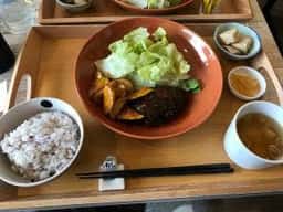カフェレストラン キッチン花吉