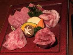 米沢牛炭火焼肉 上杉 郡山店
