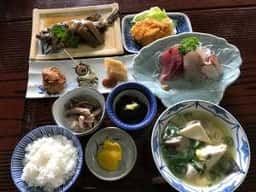 戸賀網元番屋