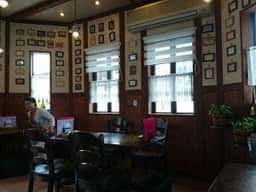 meux’s Bar