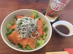 DOG DEPT + CAFE 湘南江ノ島