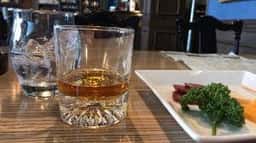 ライオンズヘッド 駅東口店