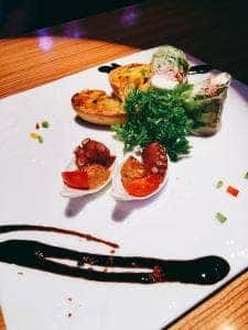 AQUARIUM DINING サカナノセカイ