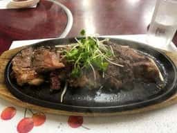 ステーキハウス 楽園