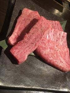 炭火焼肉ぼたん