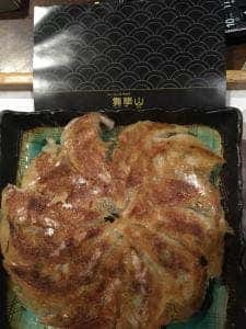 白ごはん専門餃子 龍華山