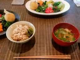 ごはん屋 ヒバリ