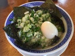 長浜豚骨まるえいラーメン