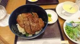 カフェ&バー エルコラーノ