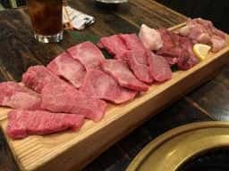 焼肉 極味や 大名店