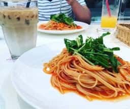 LOLO 3RD CAFE