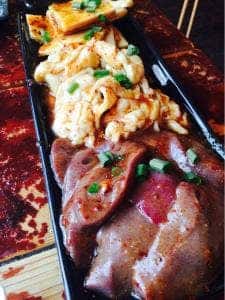ホルモン酒場 子豚食堂