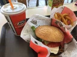 A&W 泡瀬店