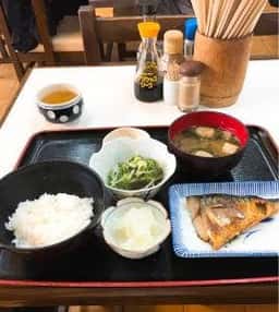 やまの食堂