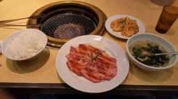 溶岩炭火焼肉 炎や