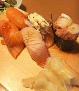 や台ずし 野間町