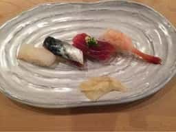 すし徳 灑落