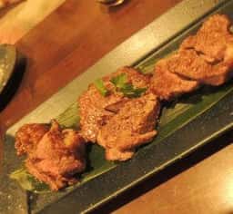 伊丹 肉酒場 肉ばっかやん