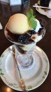 カフェ・アダチ