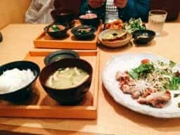 一汁五穀 エミフルMASAKI店