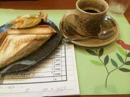 カフェギャラリー さえずり