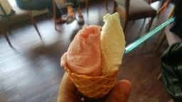 明宝ジェラート 本店