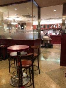 カフェ・ベローチェ 市川店