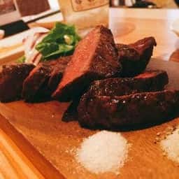 炭焼ごちそうバル ぴたり 心斎橋店
