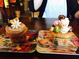 CUPS coffee & cupcakes