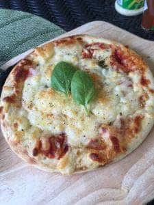 オープンカフェ シナモン