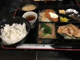 明日香飾磨店