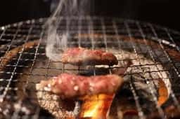 炭火焼肉 じんじん