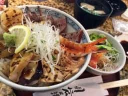 江戸前回転鮨 弥一 岩出店