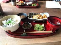 まつは